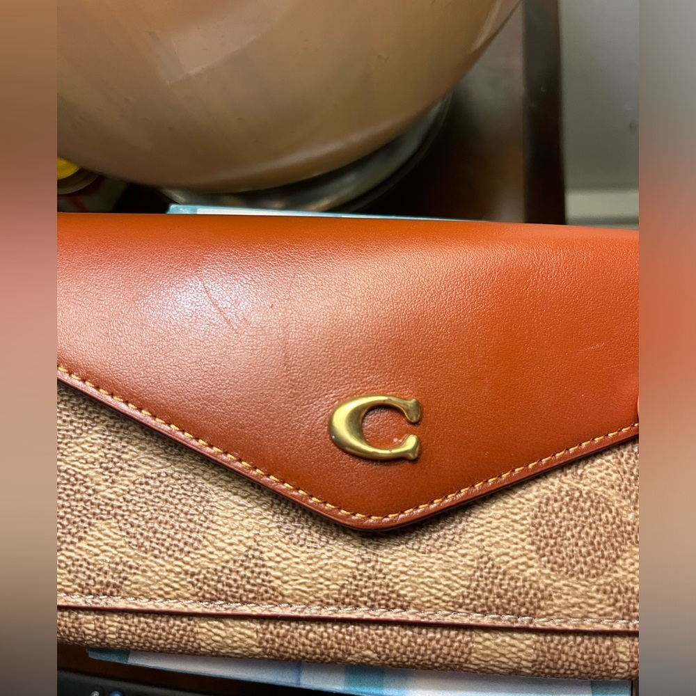 Coach Women's Colorblock Coated Canvas Signature Wyn Soft Wallet, Tan Rust